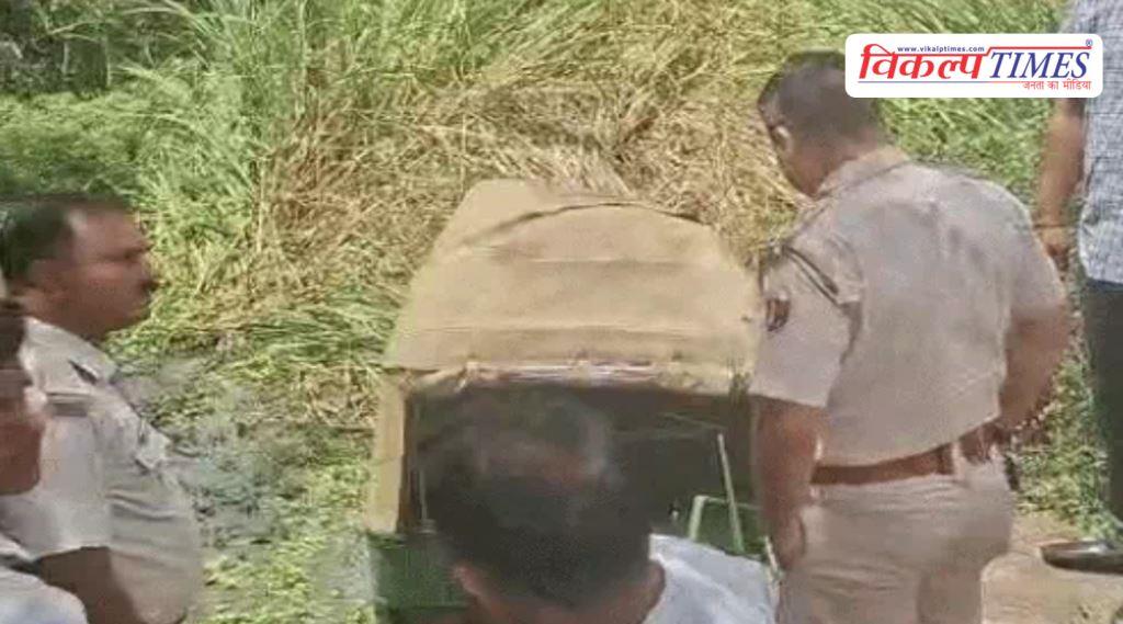 School auto filled with children falls into drain in kota