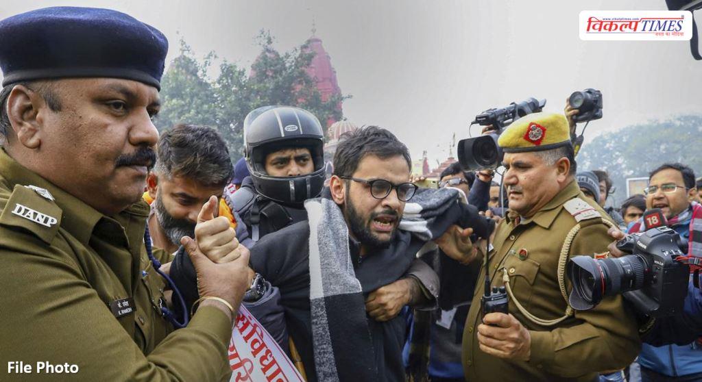 Umar Khalid gets relief from High Court