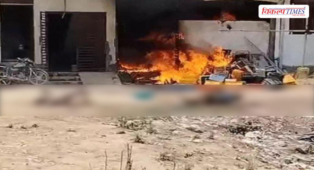 Massive fire at a firecracker factory in Jaipur