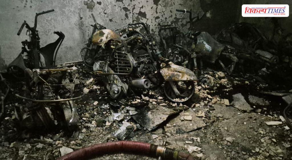 incident of fire in a five-story residential building in Tughlakabad Extension, Govindpuri, Delhi